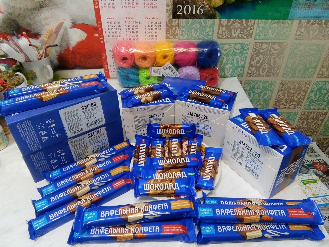 Почему цены настолько отличаются в торговой сети и в спецмагазинах?