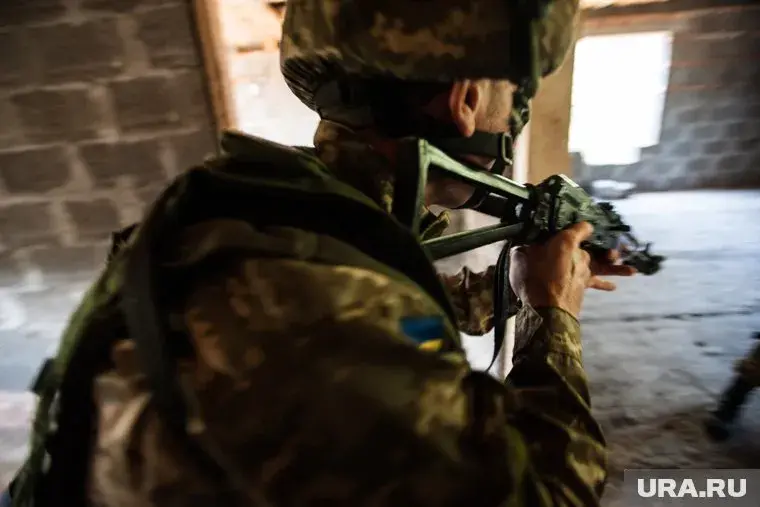 Украинские вояки расстреляли почти всех жителей пятиэтажного дома