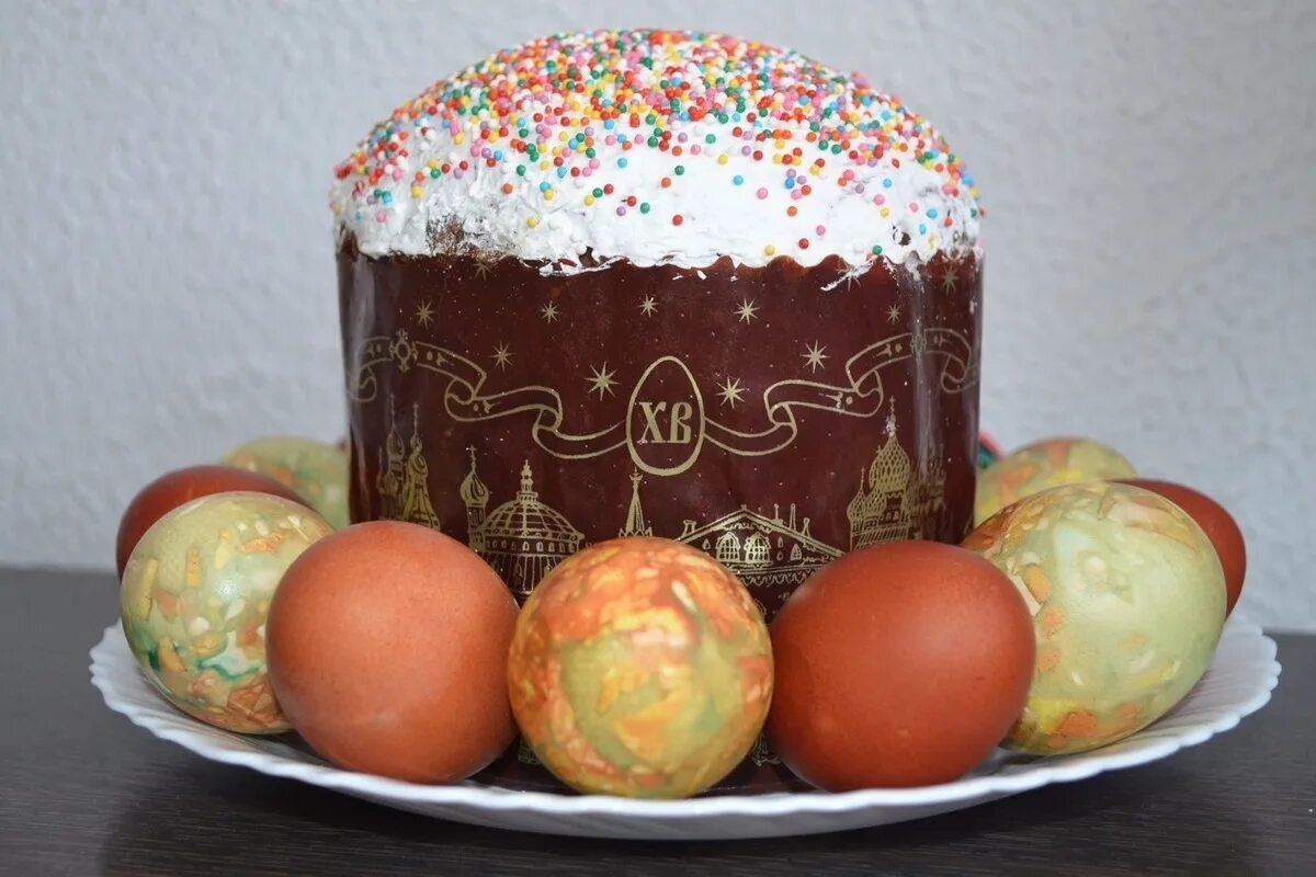 Пасха на пороге, Встречаем