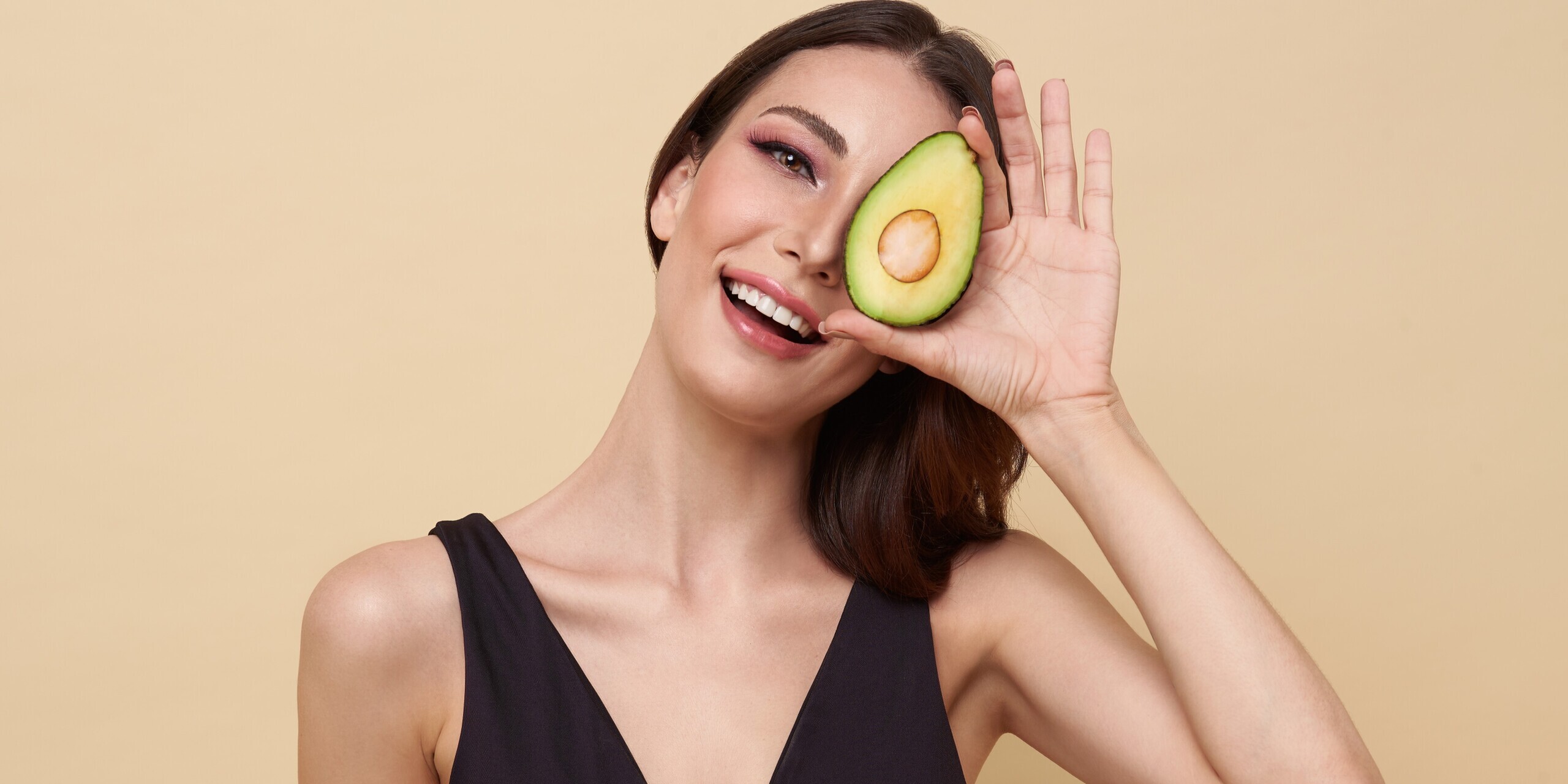 «50 — это новые 35: Как современные женщины обманывают возраст, и при чём тут авокадо? Секреты от Валерии и не только!»