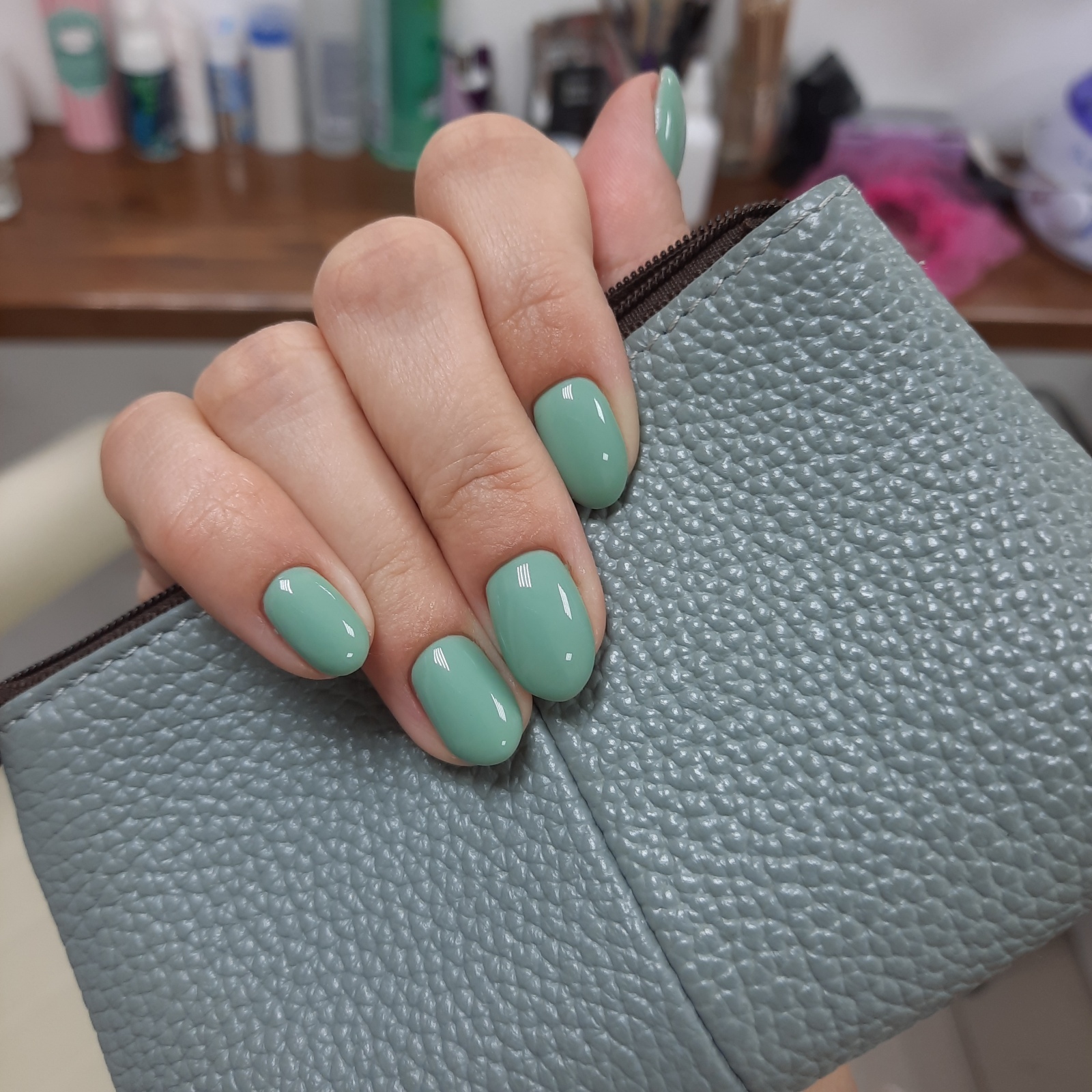 Говорят, что он уже не в моде. А мне все равно. Или 5 причин почему я люблю гель-лак.