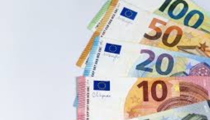 Последние дни бумажных денег? Что ждёт банкноты евро в 2025 году