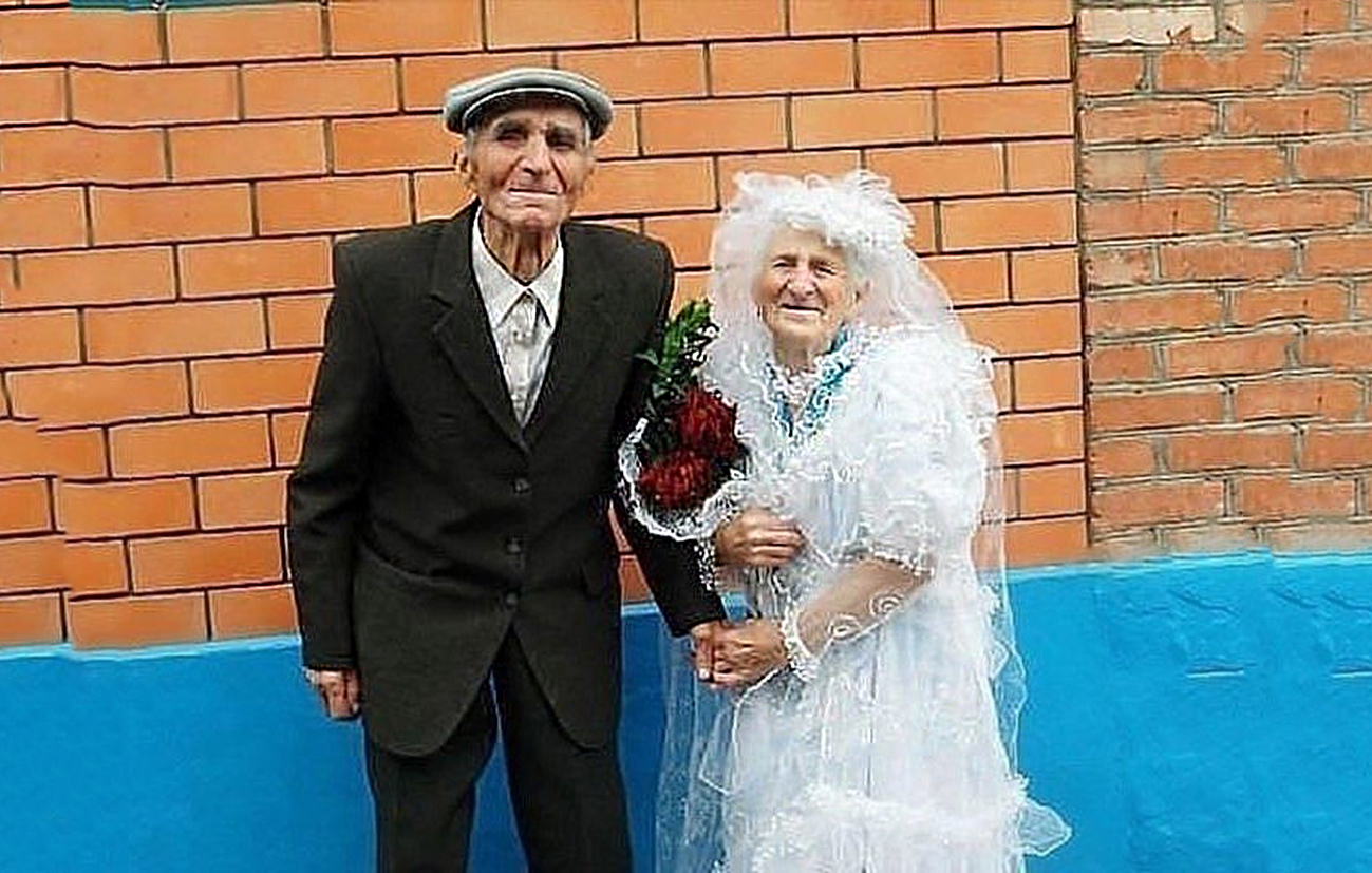 Таинственные связи мужчины и женщины. "А зачем ты меня обнюхиваешь?"