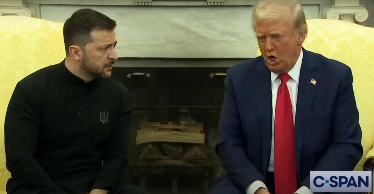 Возня вокруг шкуры неубитого медведя обрушила престиж США: гражданин Украины Зеленский публично дерзил и перечил президенту США Трампу в его кабинете