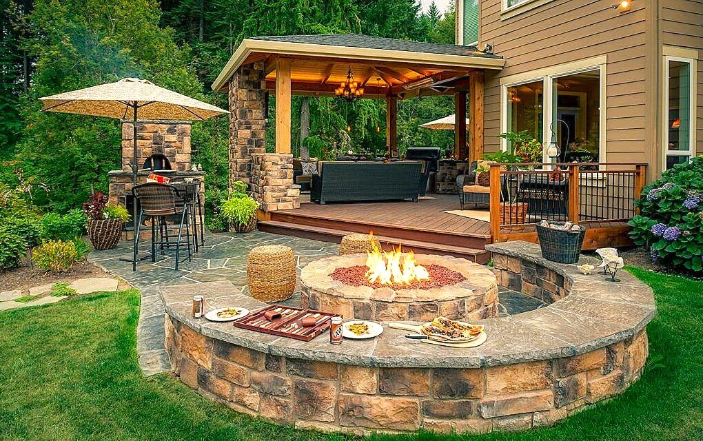 Что нужно учесть при обустройстве летней кухни?