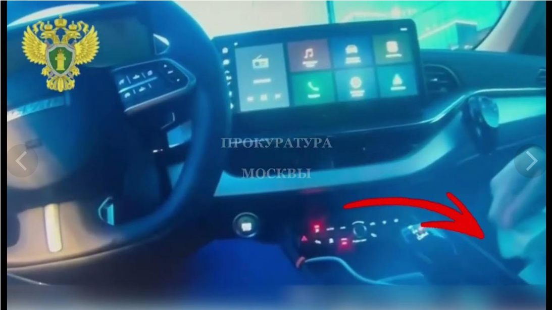 "Пьяный, без прав, наглухо затонирован": блогера Венгалби поймали за взятку в 100 тысяч рублей