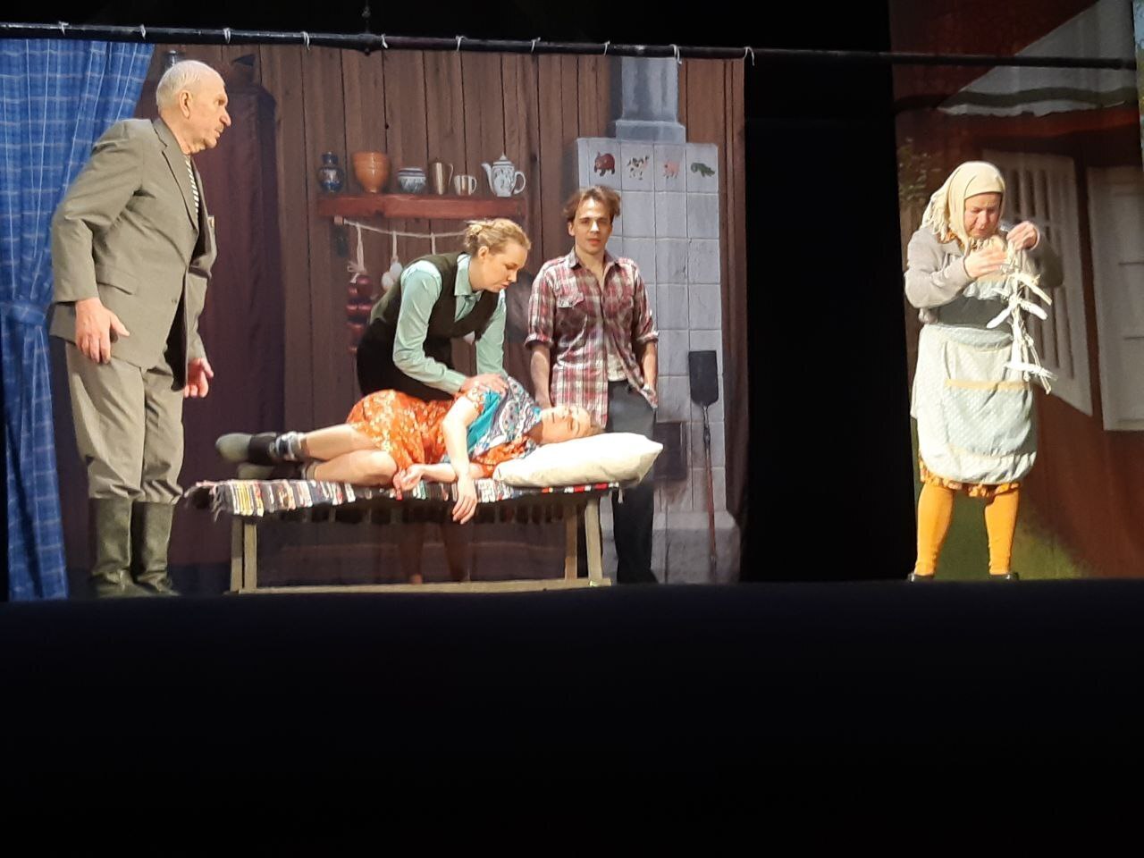 Немного о прекрасном. "Любовь и голуби" на сцене.