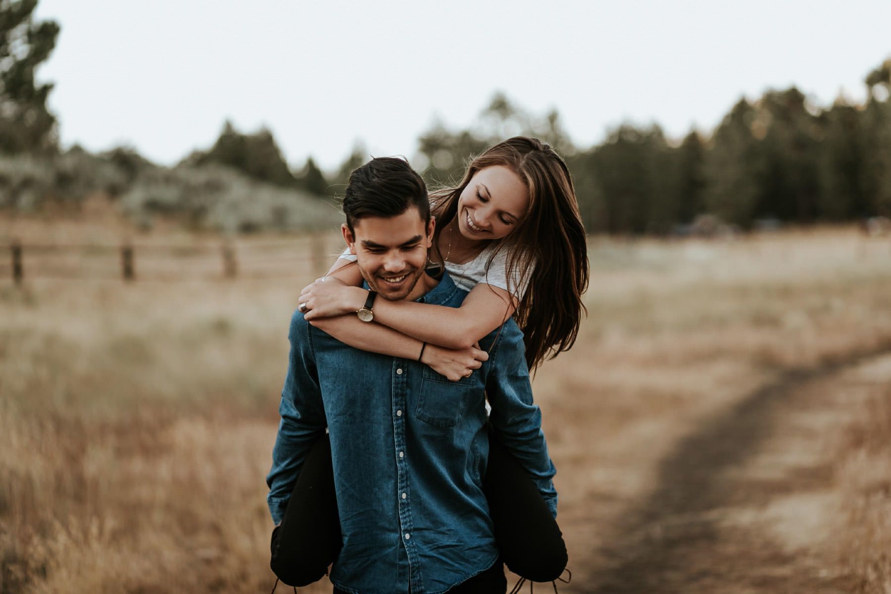 Психотерапевт о выборе партнера: россиянам стоит выбирать супруга сразу после школы