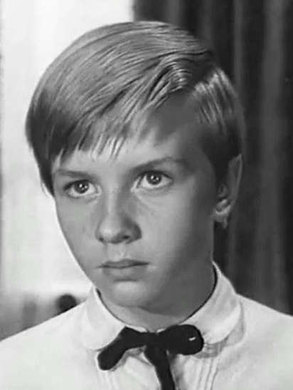 Актера Александра Милокостого нашли мертвым в квартире в Москве. Что с ним случилось?