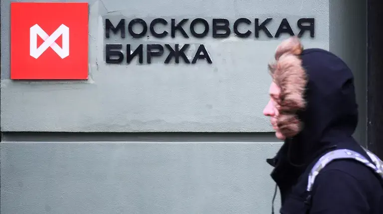 Трамп заявил, что США могут усилить санкции против России: так как российская армия "разносит" ВСУ на фронте.Что это игра на нервах ?