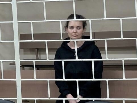 Ни один мускул не дрогнул: суд вынес приговор женщине, которая лишила жизни свою дочь.