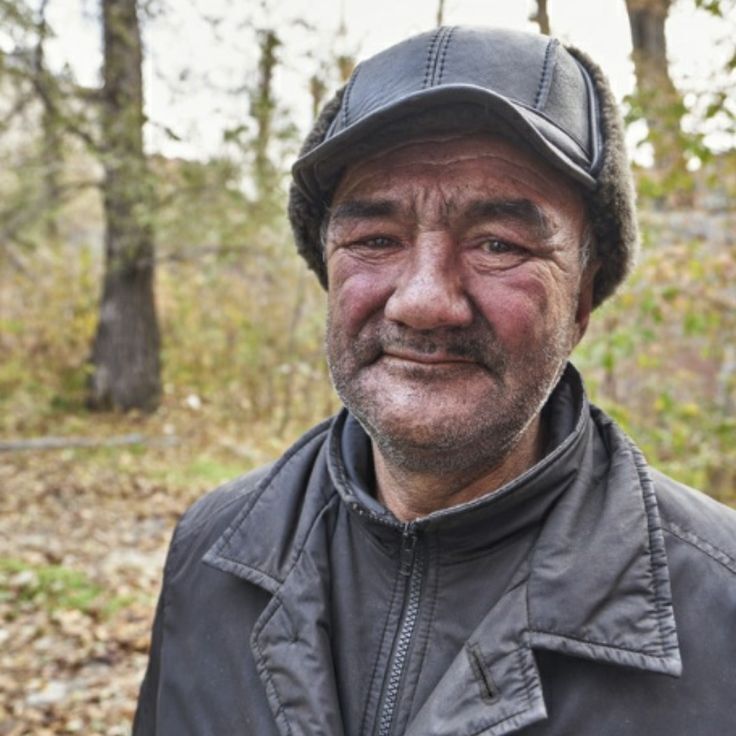 Красиво жить не запретишь! В Ростове бомж несколько дней жил как олигарх по чужому паспорту