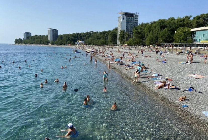 Нудистский пляж в Абхазии: как добраться?