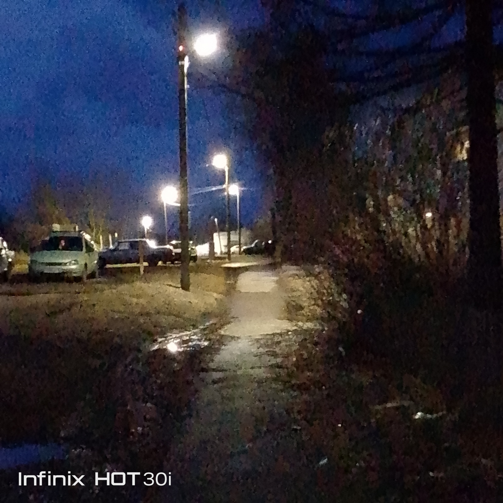 Наш маленький огородик у дома,середина марта