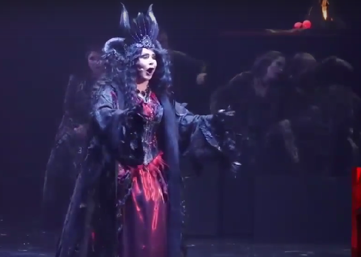 Неожиданный юбилей: Что стало причиной бурных обсуждений вокруг Надюши Бабкиной? 🤔