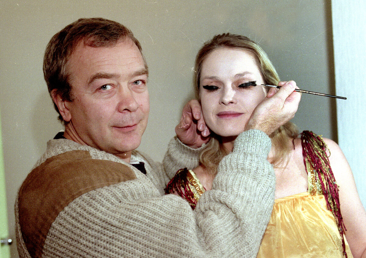 Сергей Проханов женился на внучке двух маршалов СССР, но потом пустился во все тяжкие и остался у разбитого корыта: как живет «усатый нянь» .