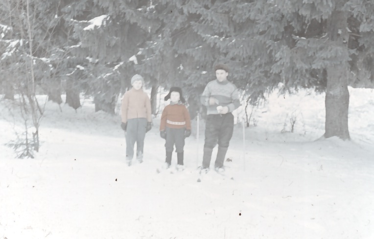 В дни школьных каникул /Март/