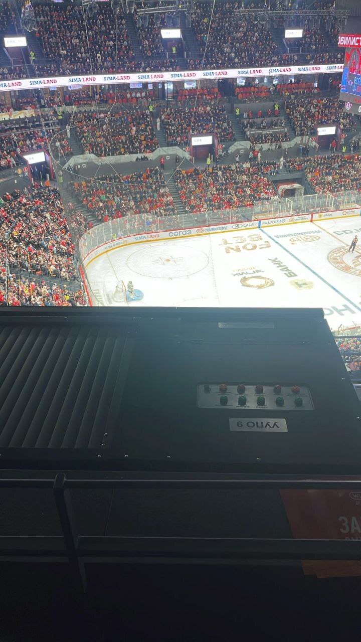 "Шайбу! Шайбу!". Как я сходил на новую хоккейную арену "УГМК" в Екатеринбург на плей-офф Кубка Гагарина