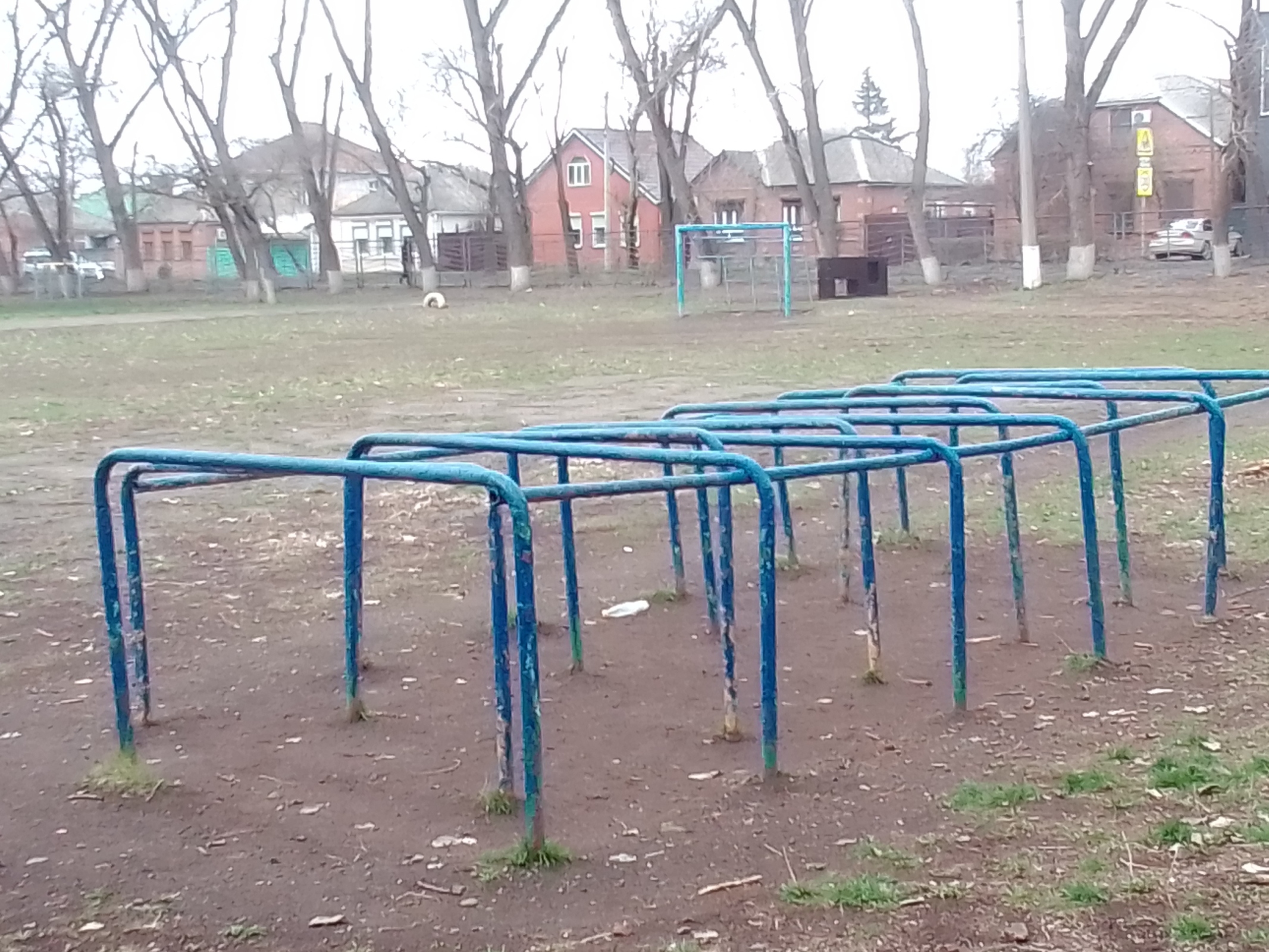 35 лет демократии в России! А есть ли изменения? На дворе 21 век, а мы все в прошлом живем.