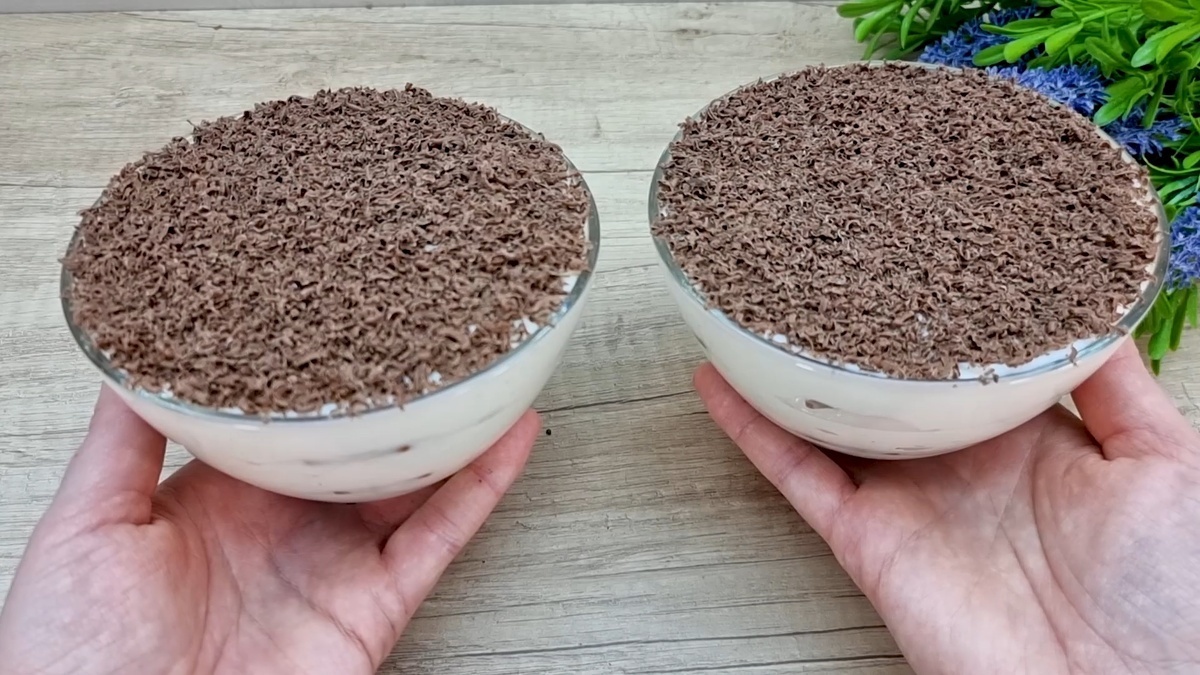 Молочный десерт с печеньем - вкусный завтрак, дети в восторге