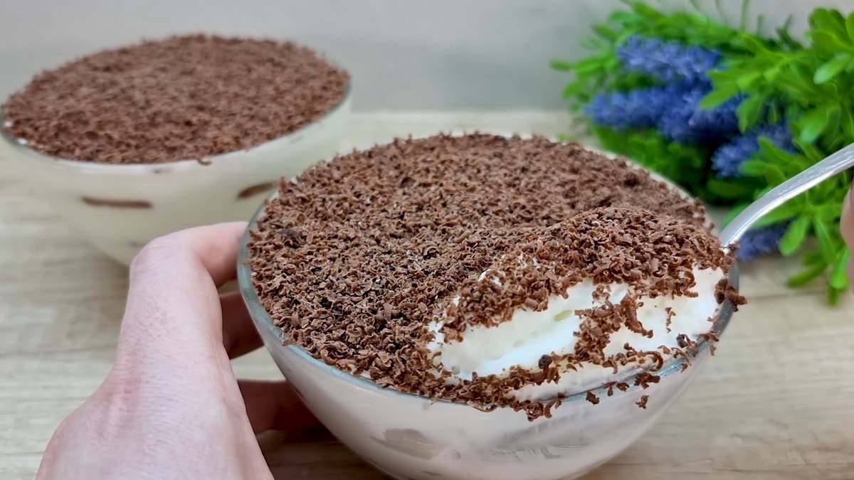 Молочный десерт с печеньем - вкусный завтрак, дети в восторге