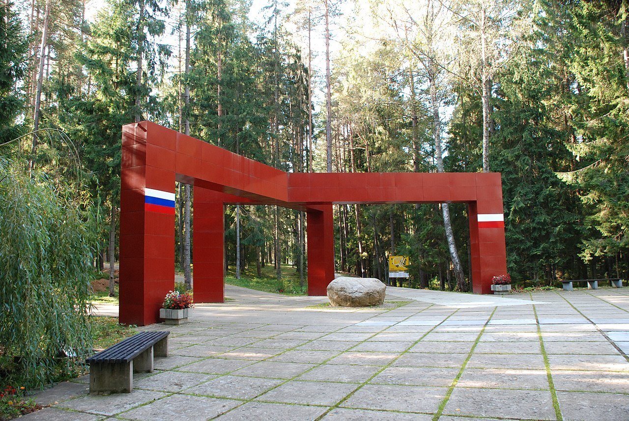 Все еще не «отпускает»? Польша хочет объявить в розыск экспертов по делу о катастрофе под Смоленском