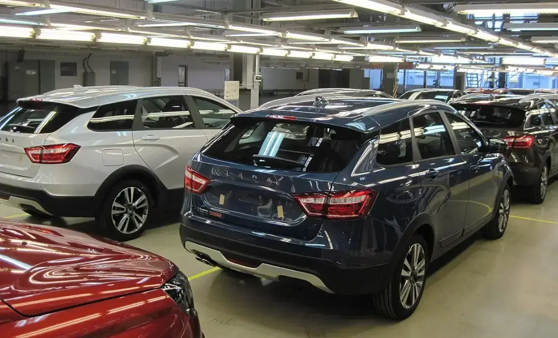 Грозит скорый крах? «Автоваз» вошёл в кризис после того, как в марте продажи компании рухнули ещё на 33%