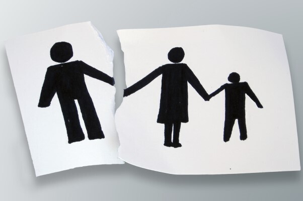 Супруг(а) не дает видеться с ребенком: что делать?