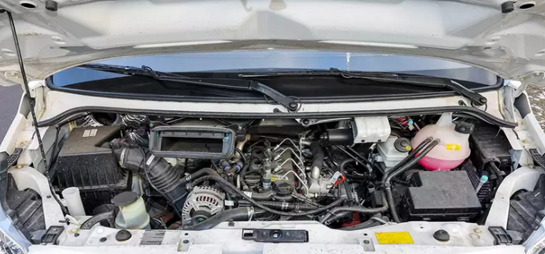 Китайская "ГАЗель": первые впечатления за рулем и возможности грузоперевозок