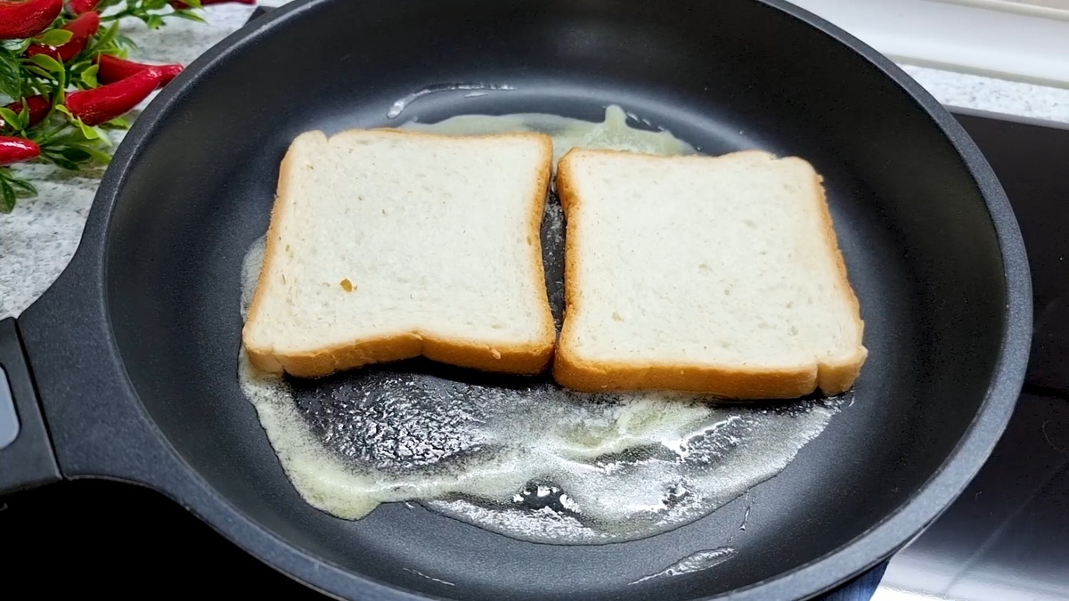 Горячие бутерброды для завтрака или перекуса.