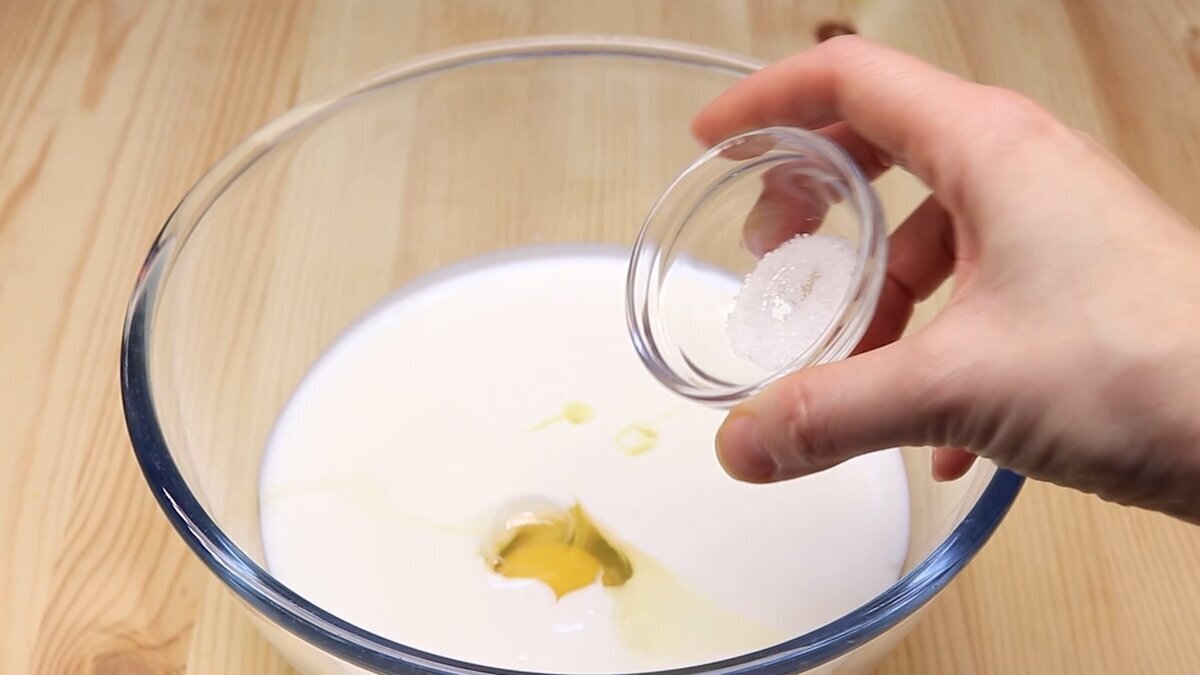 Все дело а правильном тесте: показываю, как делаю быстрые и пышные оладьи без дрожжей , тесто как пух( можно есть губами)