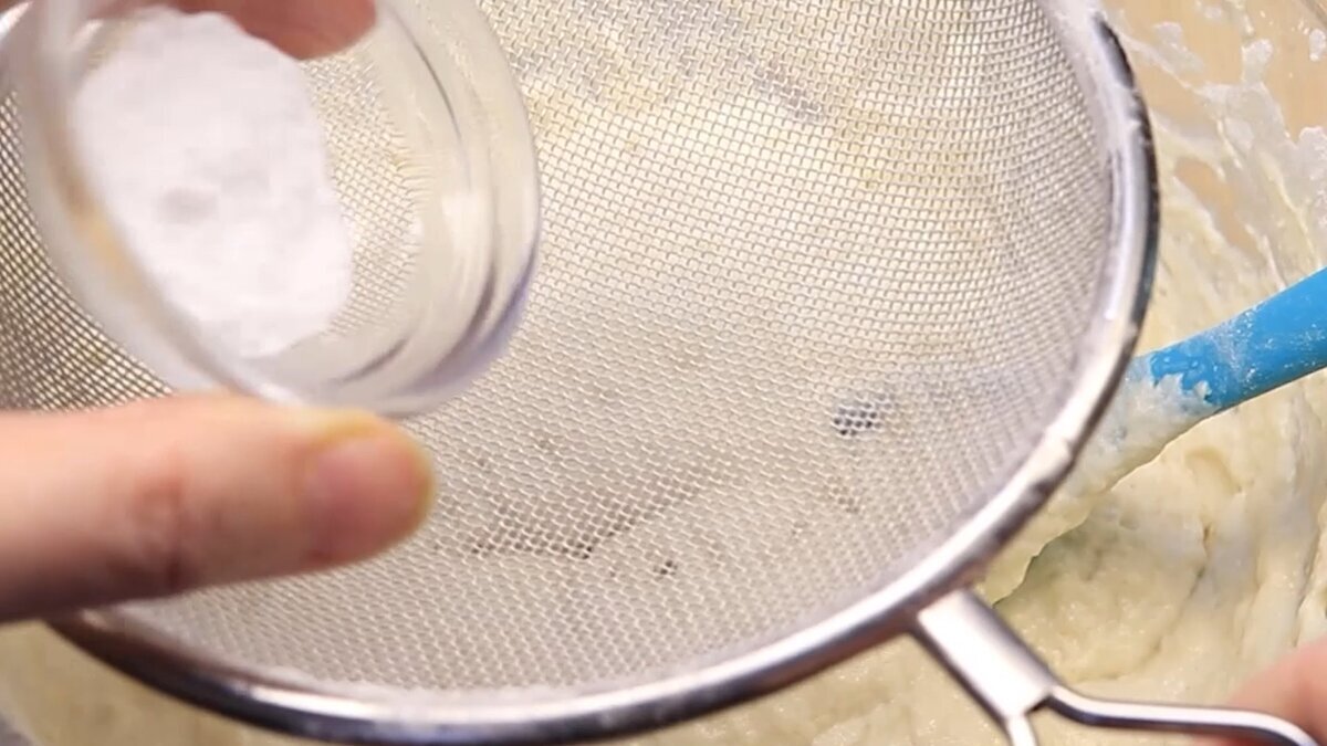 Все дело а правильном тесте: показываю, как делаю быстрые и пышные оладьи без дрожжей , тесто как пух( можно есть губами)