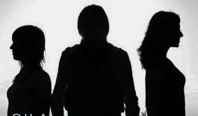 Трое детей "не стенка" подвинуться!