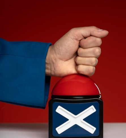 Трамп грозится лишить лицензии телеканал, взявший интервью у Зеленского