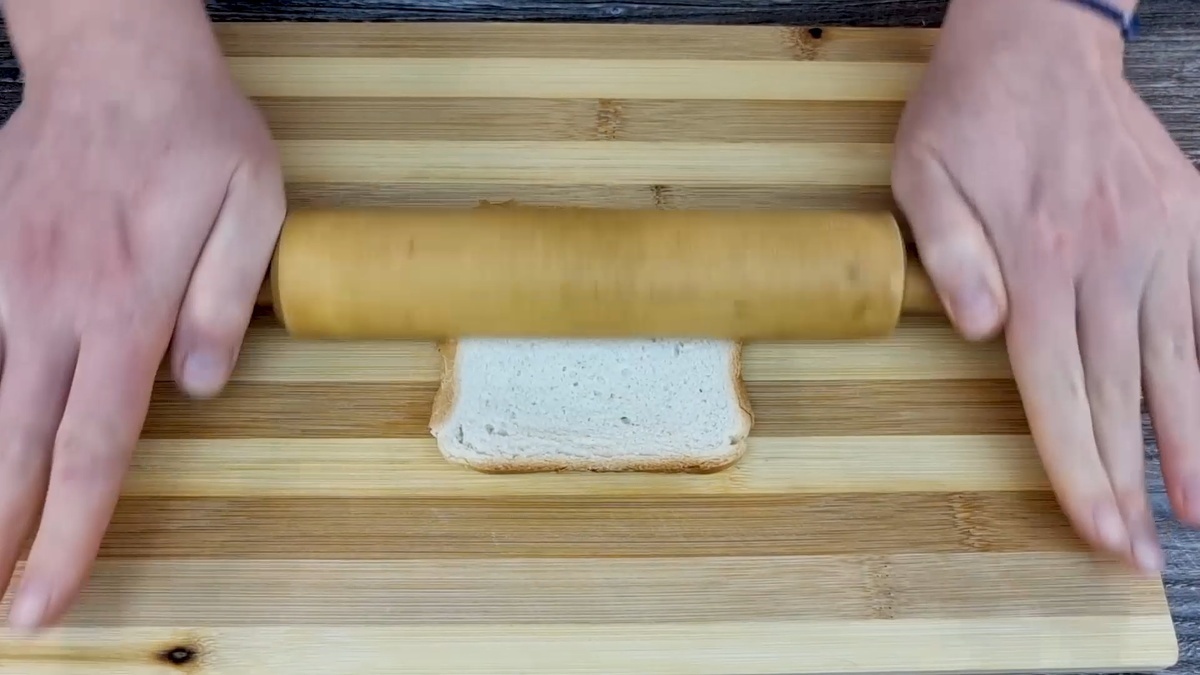 Горячие тосты с начинкой - простые идеи для завтрака (пошаговый рецепт)