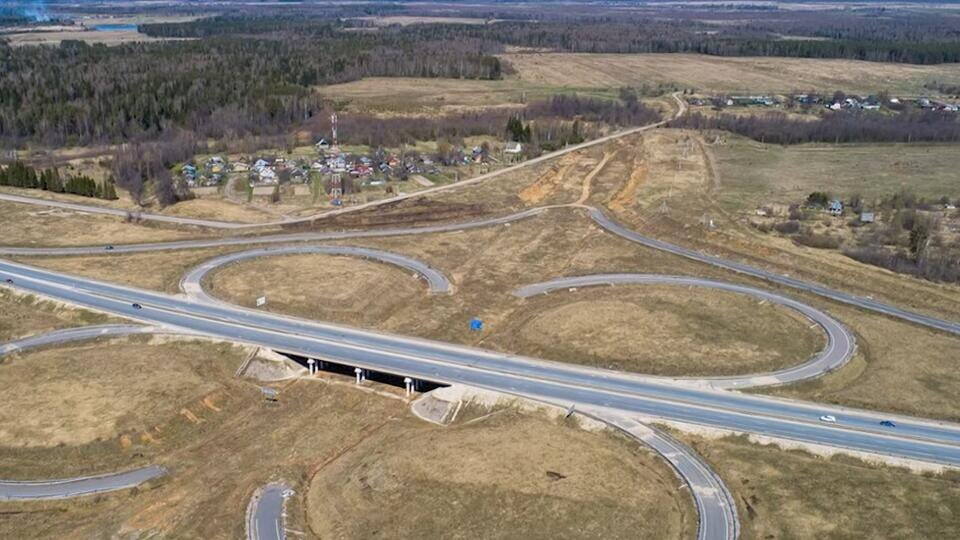 Скажите генерация ИИ -- Кому на руку ? Нет я не чего не имею против развития науки , нет. Но Есть но и как его понимать ? КТО не будь подскажет ?