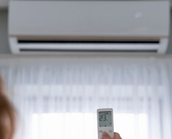 Как правильно выбрать кондиционер для вашей квартиры в жару?