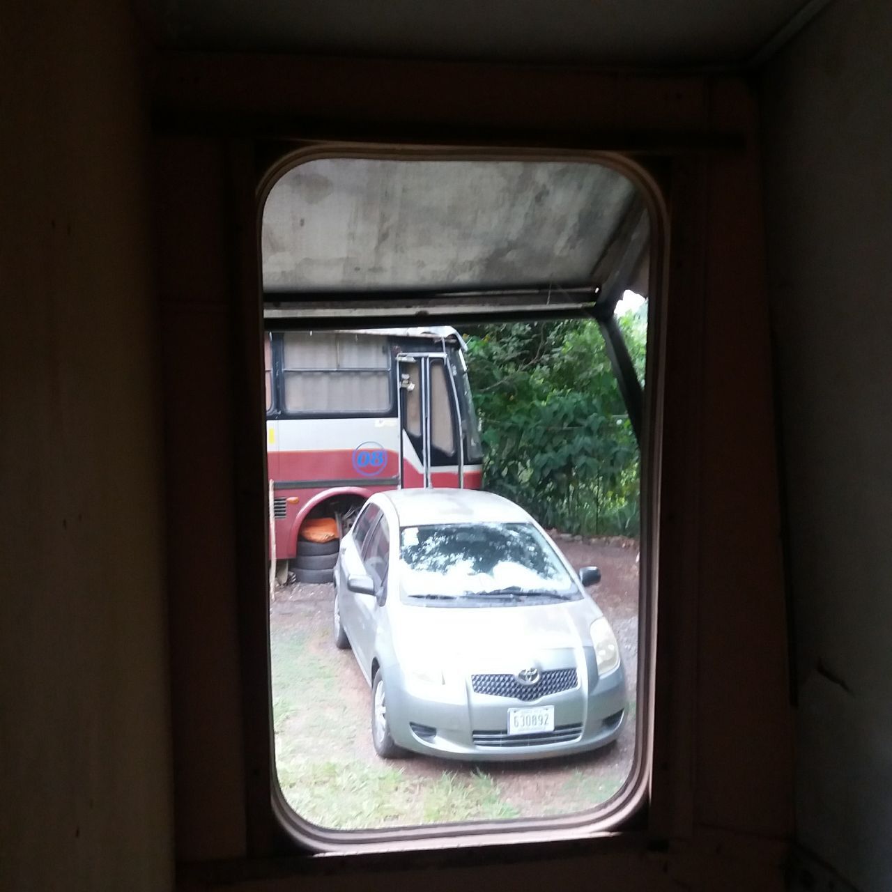 За десять дней мне позарез нужно что-то построить, хоть монашескую келью