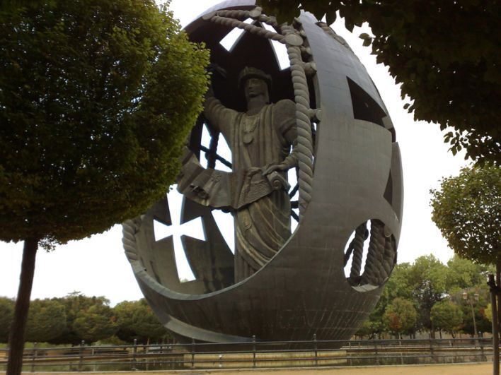 Умер скульптор Зураб Церетели. Какими работами он запомнился?