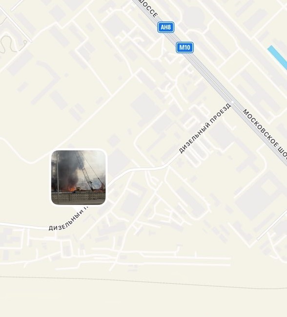 Столп дыма испугал жителей Санкт-Петербурга и остановил транспорт. Мой экслюзив с места событий