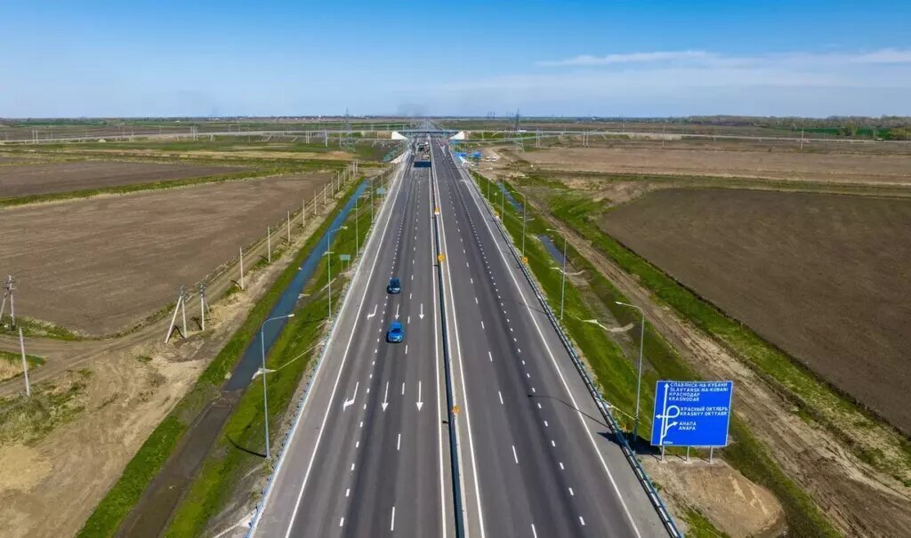 Золотые автотрассы России. Во сколько обойдется прокатиться с ветерком по новой автотрассе А-289 (Краснодар - Крым)