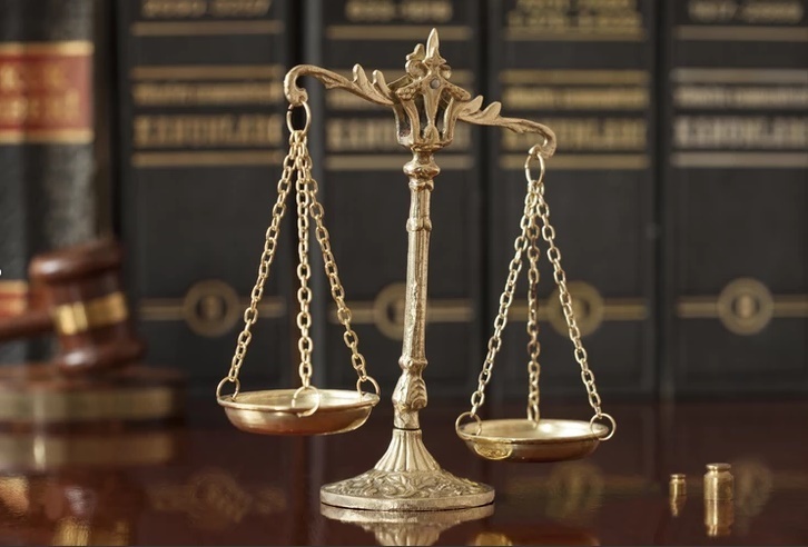 Медиатор = юрист?