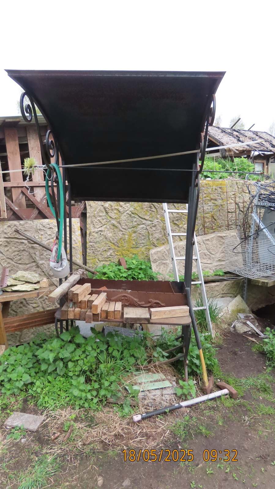 Опять страсти по мангалам.