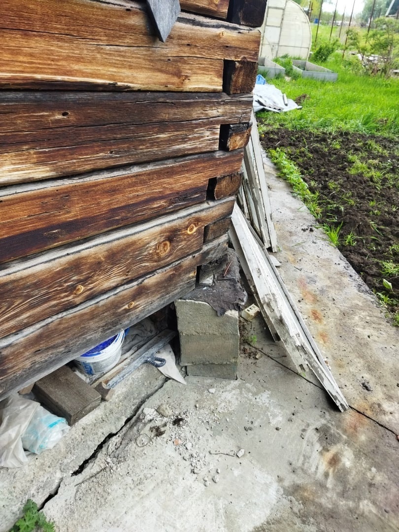 Дожились! С мая этого года дачникам надо регистрировать ВСЕ, даже теплицы и туалеты, а иначе их ждёт приличный штраф