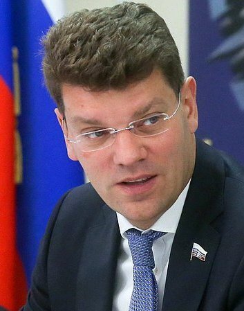 Выйти из сумрака! С 1 июня ФНС ужесточит контроль за банковскими переводами