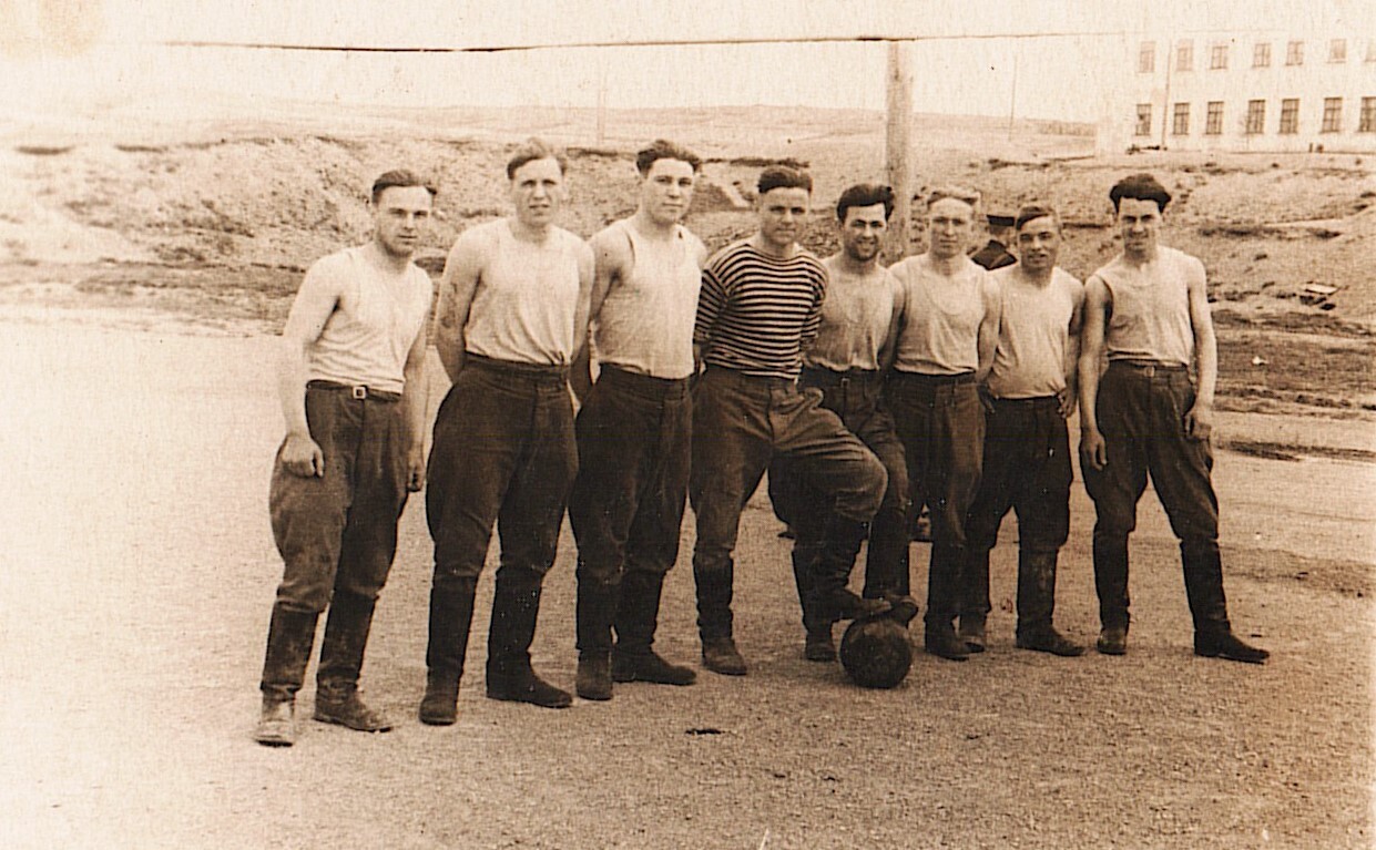 29 мая - День военного автомобилиста / Праздник каждый день.