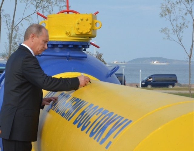 Россиянам поднимут цены на газ: «Газпром» спасают за счёт граждан и бизнеса