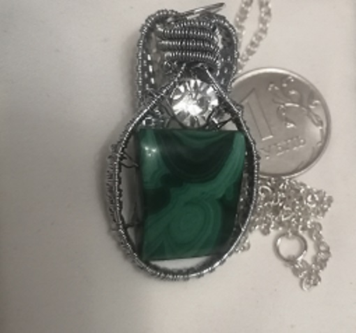 🟩Малахит. Мы с ним знакомы с самого детства. Помните сказки Бажова?