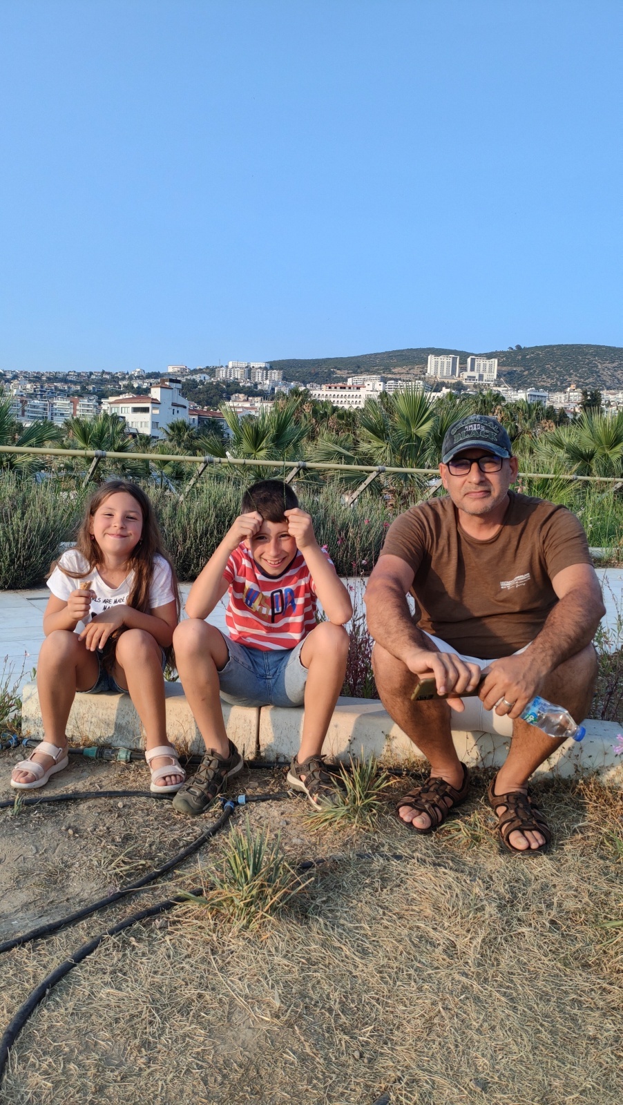 Выживание у турецкой свекрови на байрам – день первый: принесли вонючее ведро, потом набежала голодная толпа и я их обслуживала