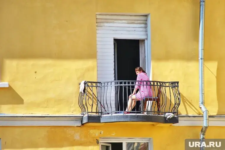 Вышли на свой балкон - штраф или лишение свободы